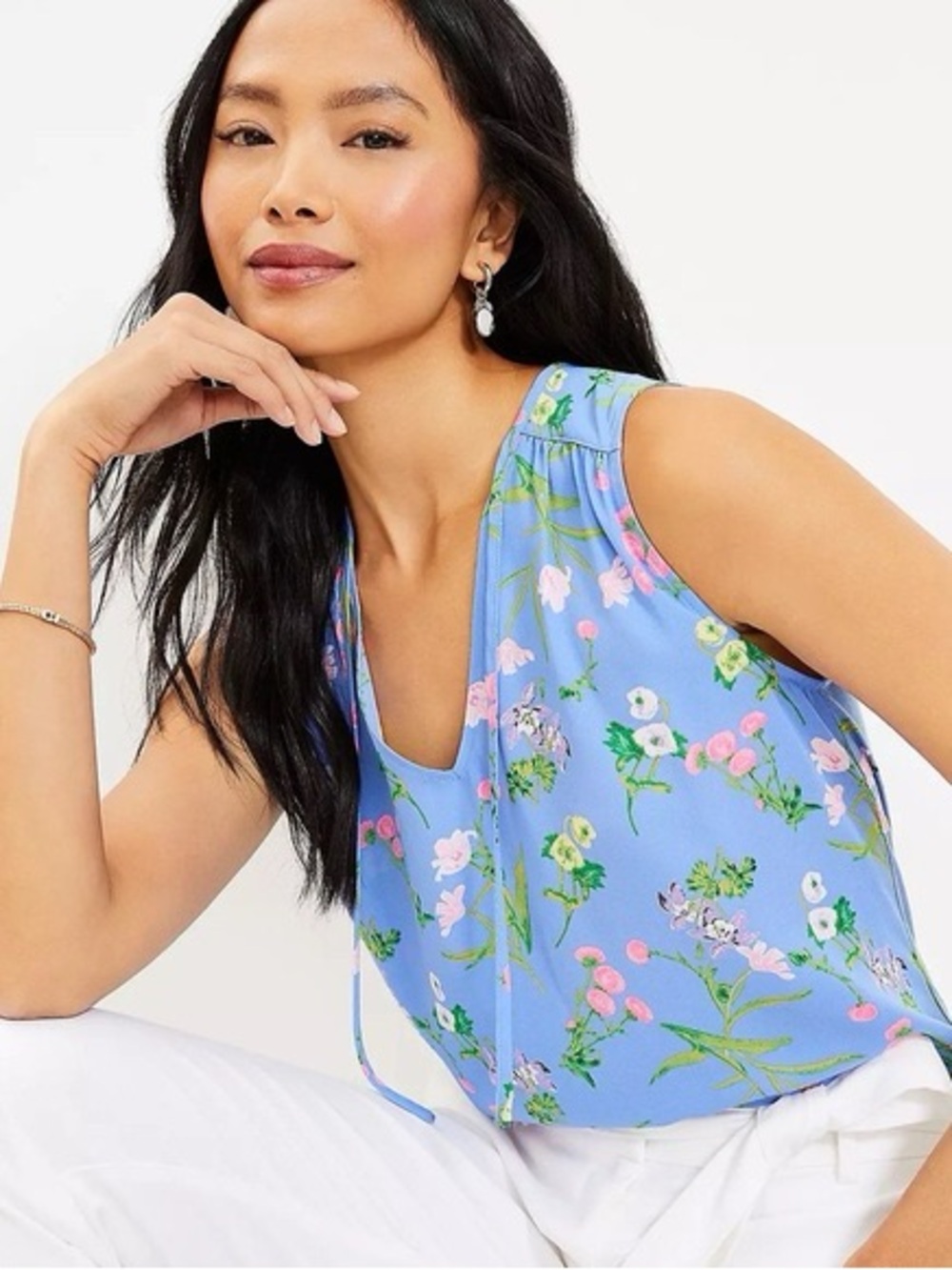 Loft blue floral preppy garden sleeveless tie-neck summer Vneck tank Top size SP